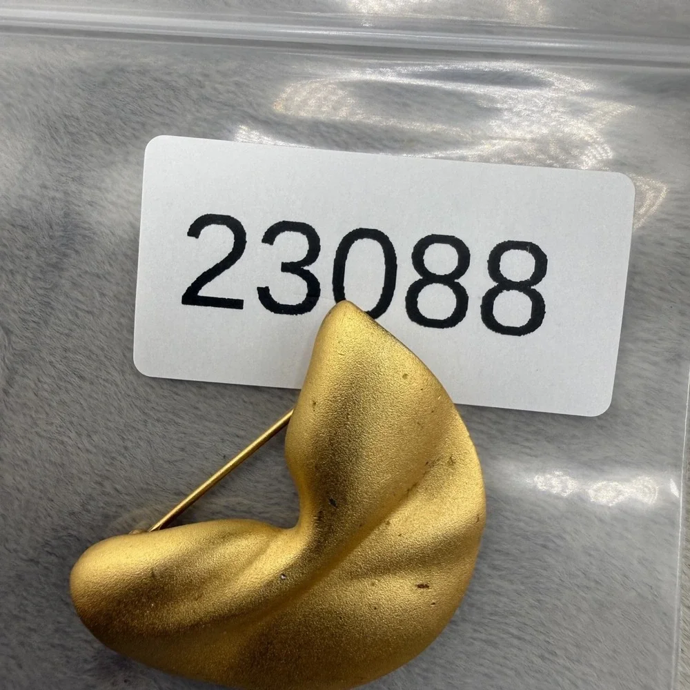 Vintage Ben-Amun Brooch Gold Tone Fortune Cookie Signed‎